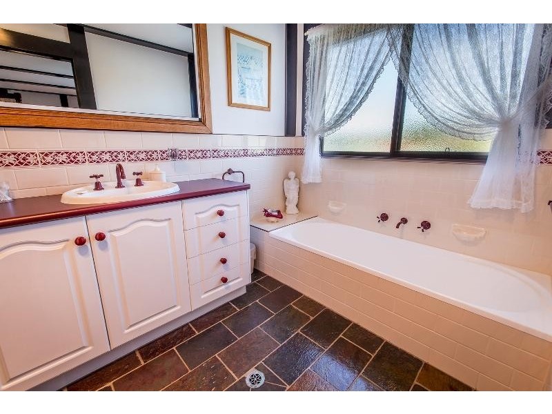 531 Lyne Street, Lavington NSW 2641