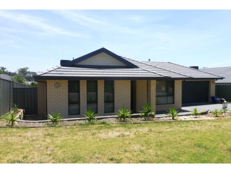 16 Warbler Street THURGOONA 2640, Thurgoona NSW 2640