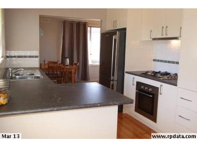 1 Curringa  Place SPRINGDALE HEIGHTS 2641, Springdale Heights NSW 2641