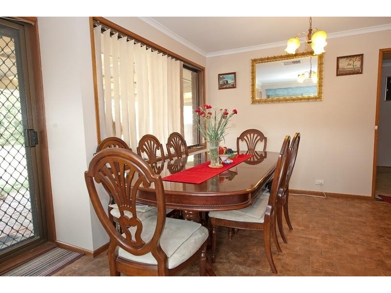 671 Centaur Road, Lavington NSW 2641