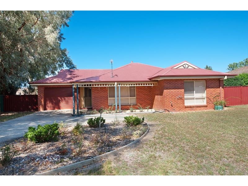 2/225 Alexandra Street, East Albury NSW 2640