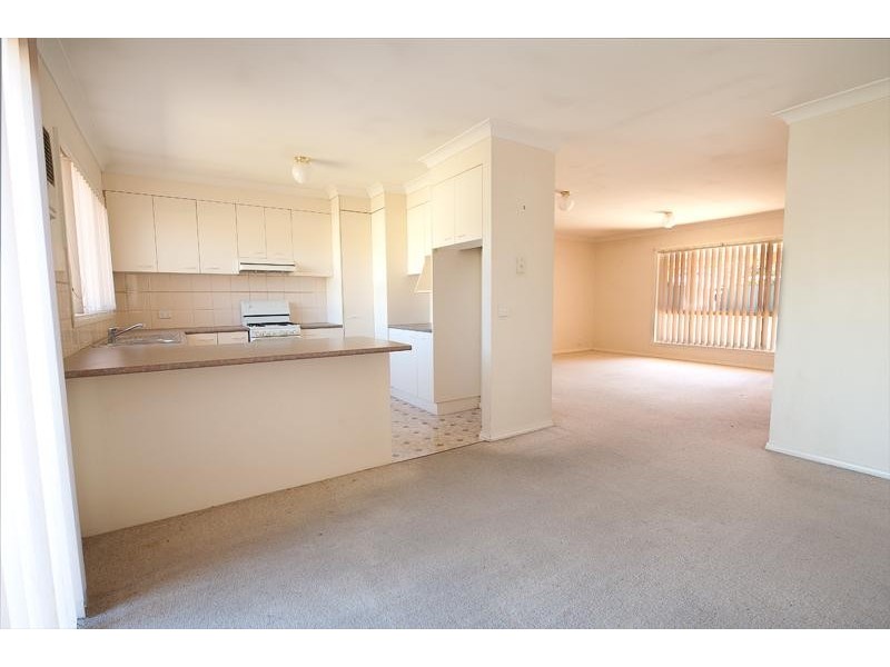 2/225 Alexandra Street, East Albury NSW 2640