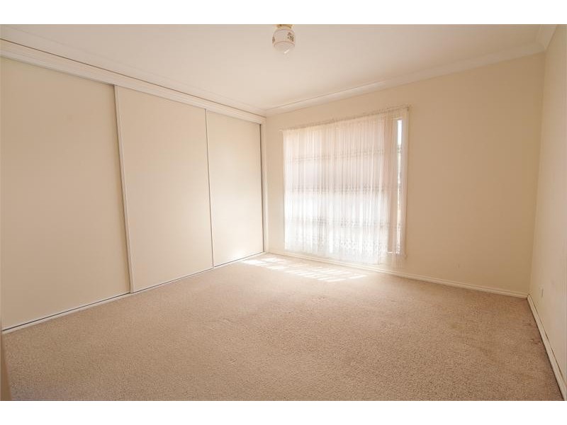 2/225 Alexandra Street, East Albury NSW 2640