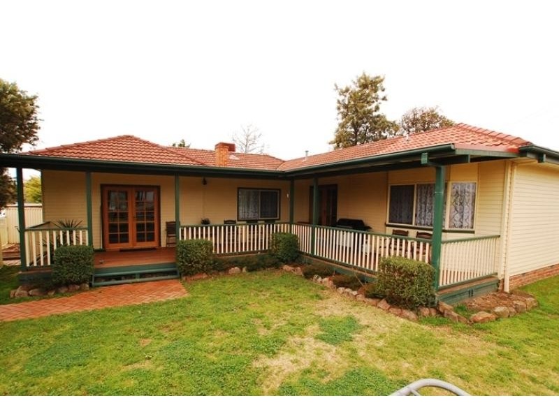 930 Tullimbar Street, North Albury NSW 2640
