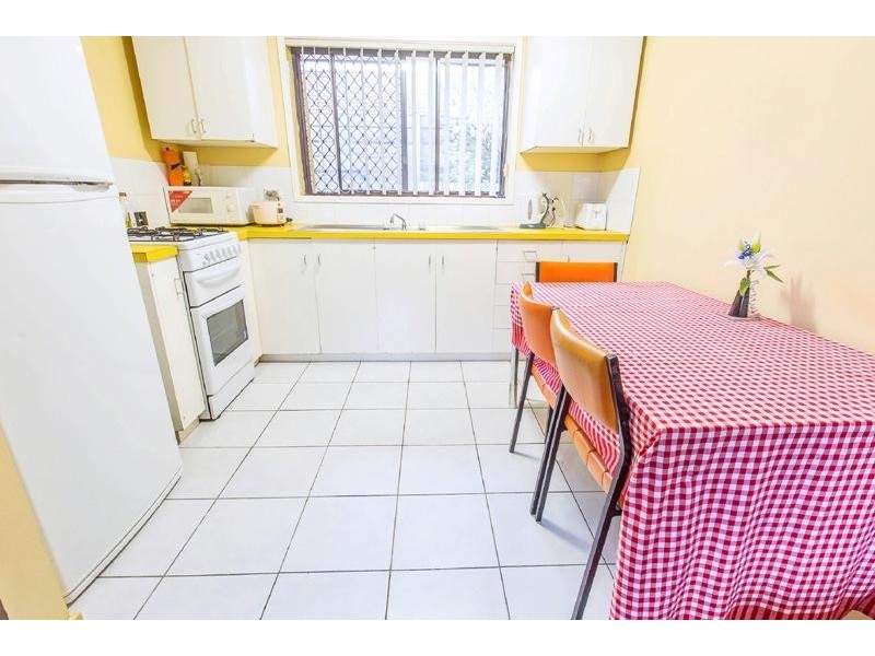 4/384 Kaylock Road, Lavington NSW 2641