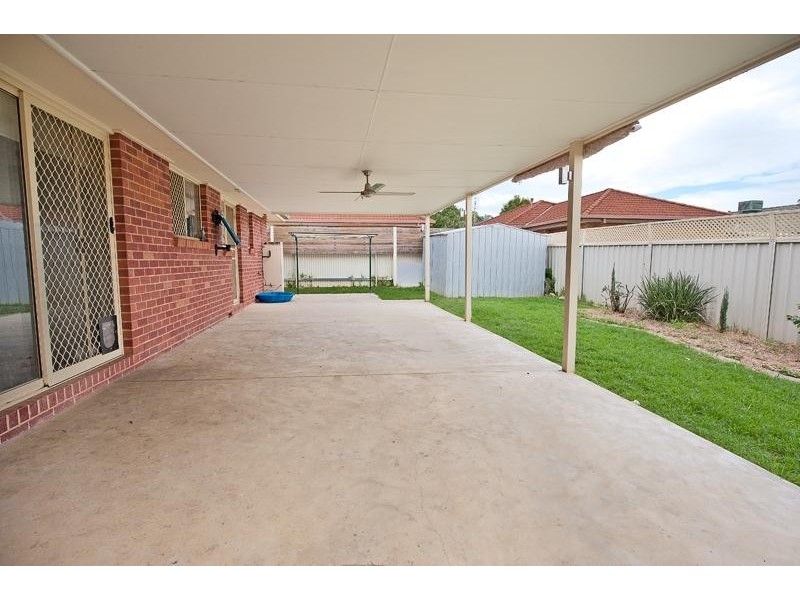 2/57 Kingfisher Drive, Wodonga VIC 3690