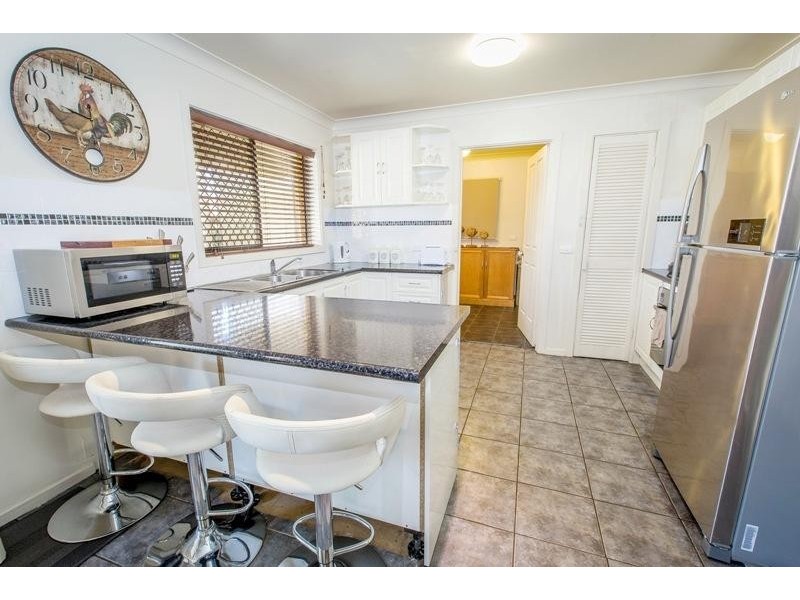 398 Lucinda Court, Lavington NSW 2641