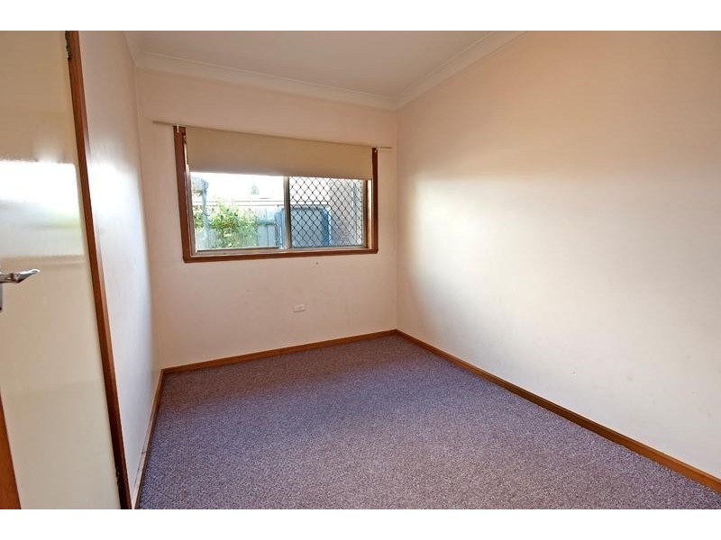 4/425 Urana Road, Lavington NSW 2641