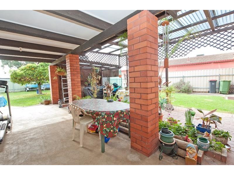 536 Schaefer Street, Lavington NSW 2641