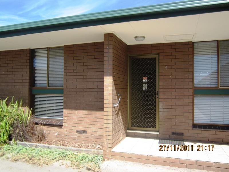 4/311 Moore  Street LAVINGTON 2641, Lavington NSW 2641