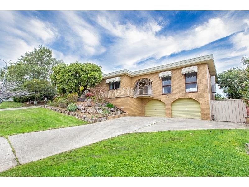37 Western View Drive, West Albury NSW 2640