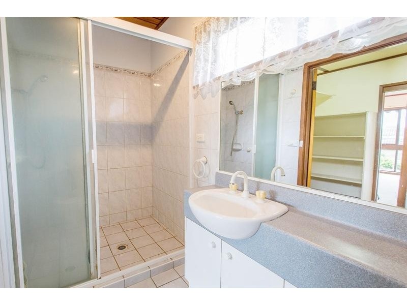 37 Western View Drive, West Albury NSW 2640