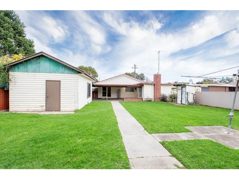 552 Roach Street, Lavington NSW 2641