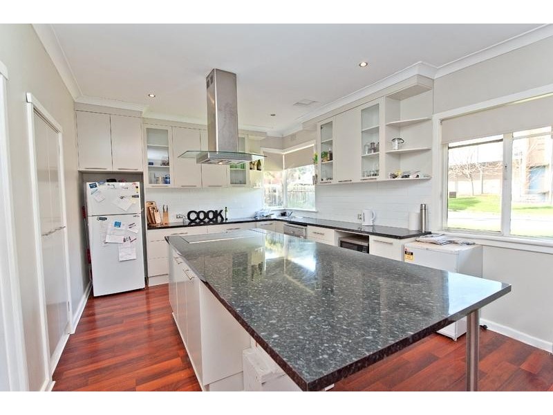 725 Wandoo Crescent, Albury NSW 2640