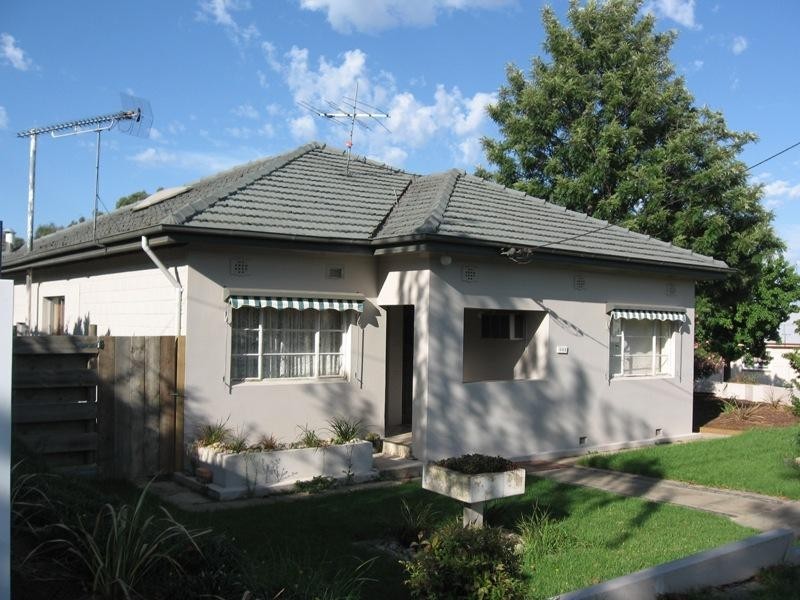 893 Padman Drive, West Albury NSW 2640