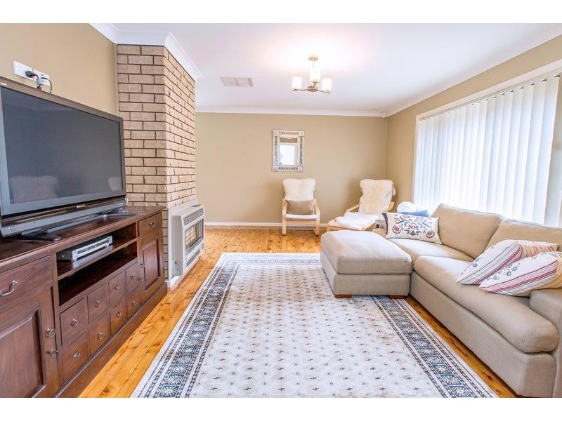 491 Kaitlers Road, Lavington NSW 2641