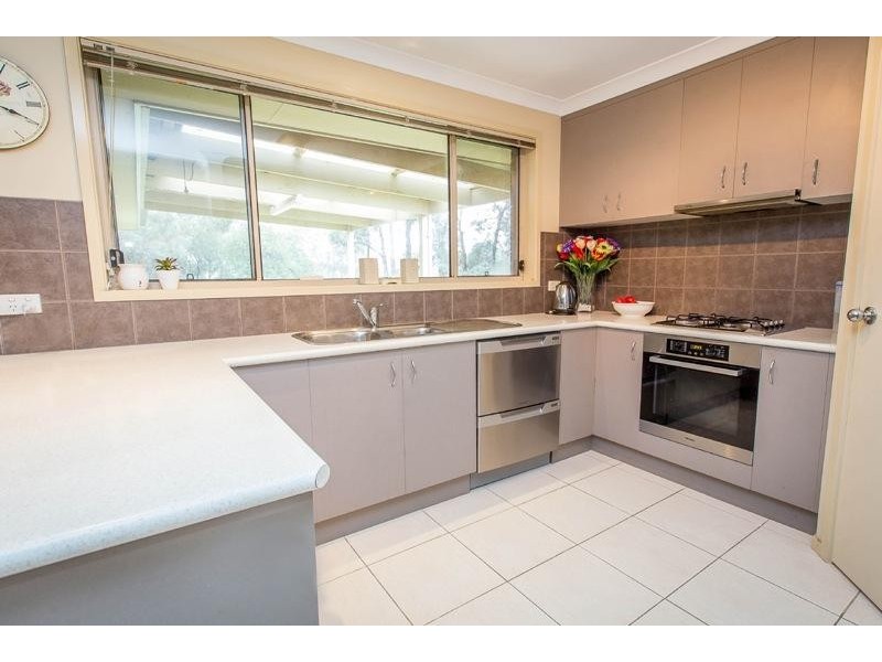 4 Snowgum Place, Thurgoona NSW 2640