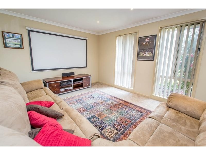 4 Snowgum Place, Thurgoona NSW 2640