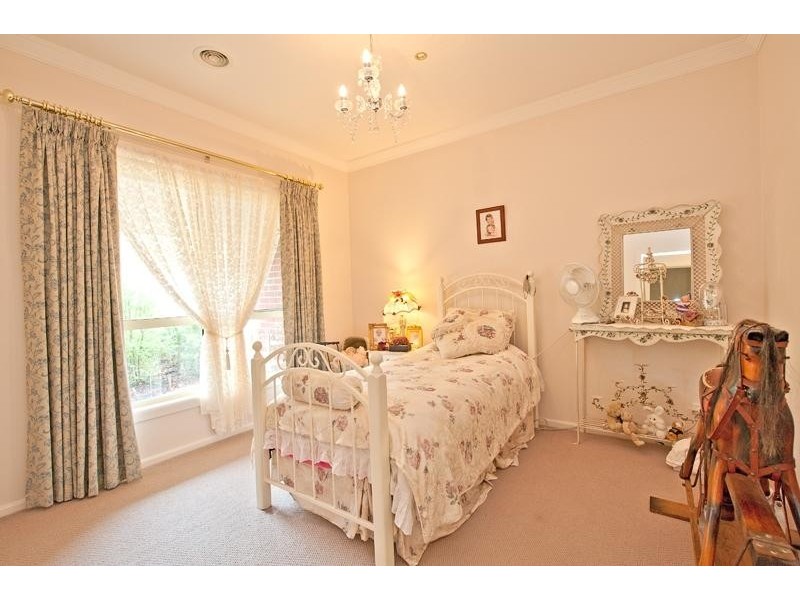 4 Kingfisher Court, East Albury NSW 2640