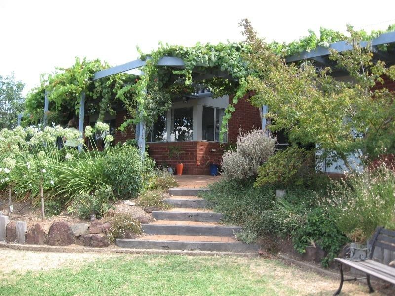 14 Sunrise Terrace, East Albury NSW 2640