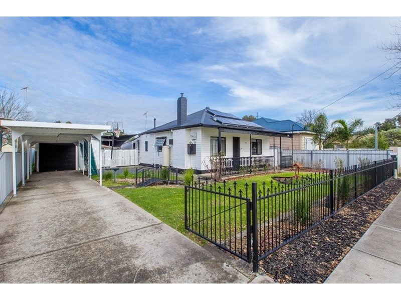 531 Comans Avenue, Lavington NSW 2641