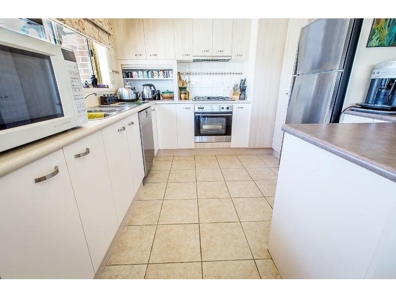 10 Hurworth Court, West Albury NSW 2640