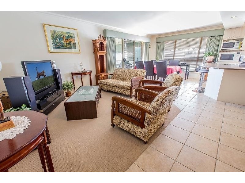 10 Hurworth Court, West Albury NSW 2640