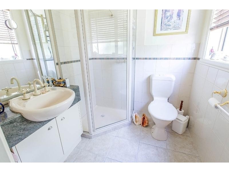 10 Hurworth Court, West Albury NSW 2640