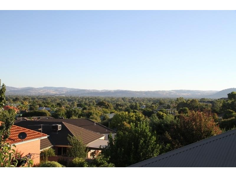 10 Hurworth Court, West Albury NSW 2640