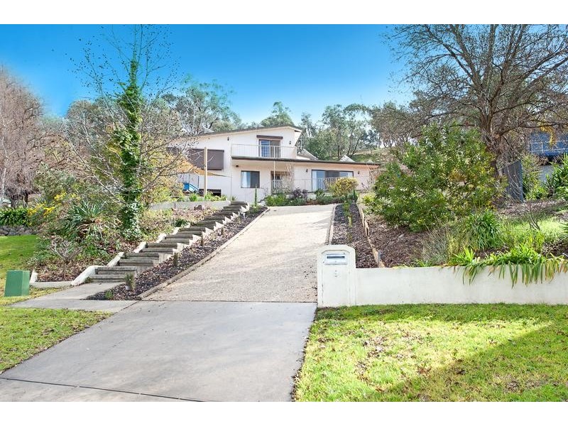 9 Ronald Place, East Albury NSW 2640