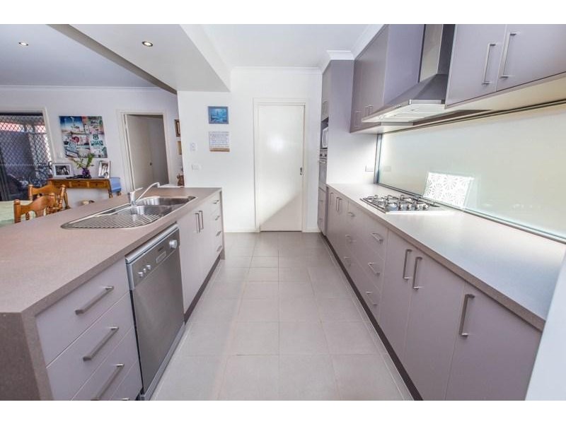 11 Garden Cove, West Wodonga VIC 3690