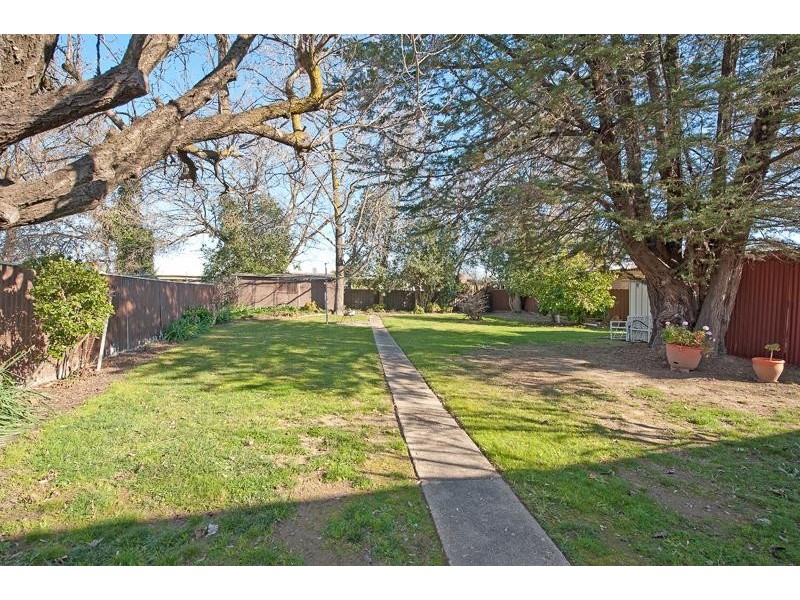 229 Kooba Street, North Albury NSW 2640