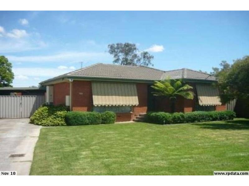 583 Lyne Street, Lavington NSW 2641
