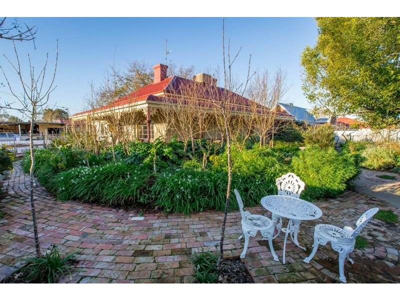 354 Tribune Street, Albury NSW 2640