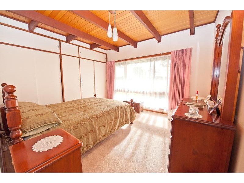 330 Balston Street, Lavington NSW 2641