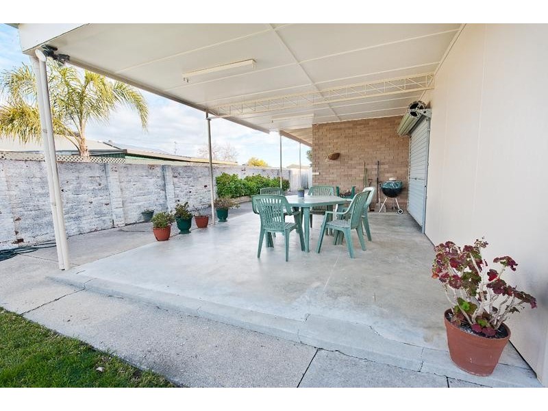 330 Balston Street, Lavington NSW 2641