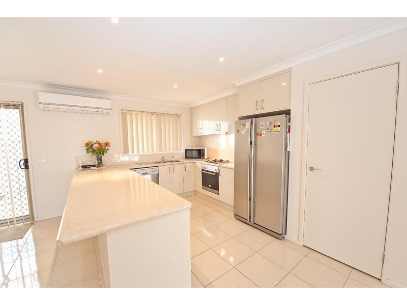 9 Oxford Drive, Thurgoona NSW 2640