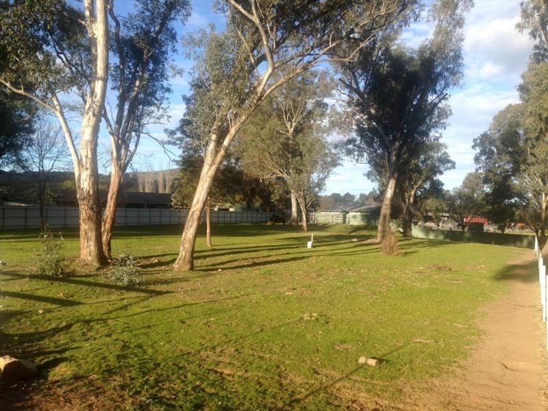 642 Lyne Street, Lavington NSW 2641