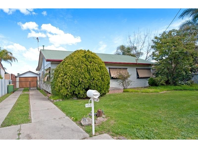 453 Hall Avenue, Lavington NSW 2641