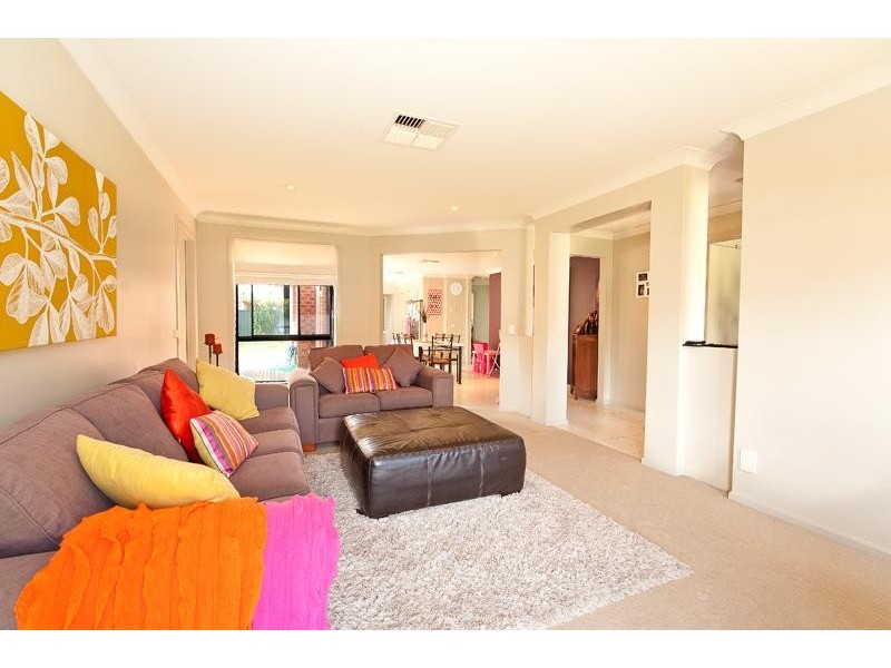 3 Tabitha Court, East Albury NSW 2640