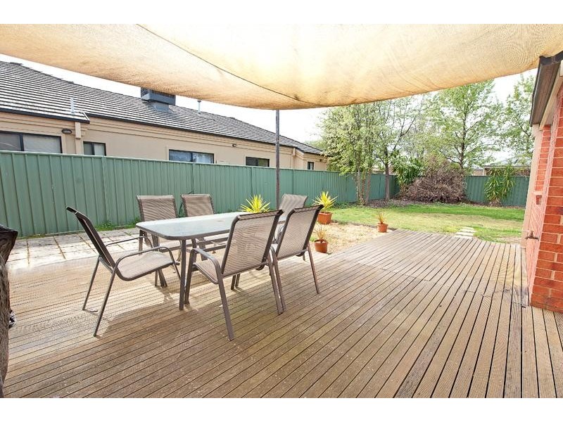 3 Tabitha Court, East Albury NSW 2640