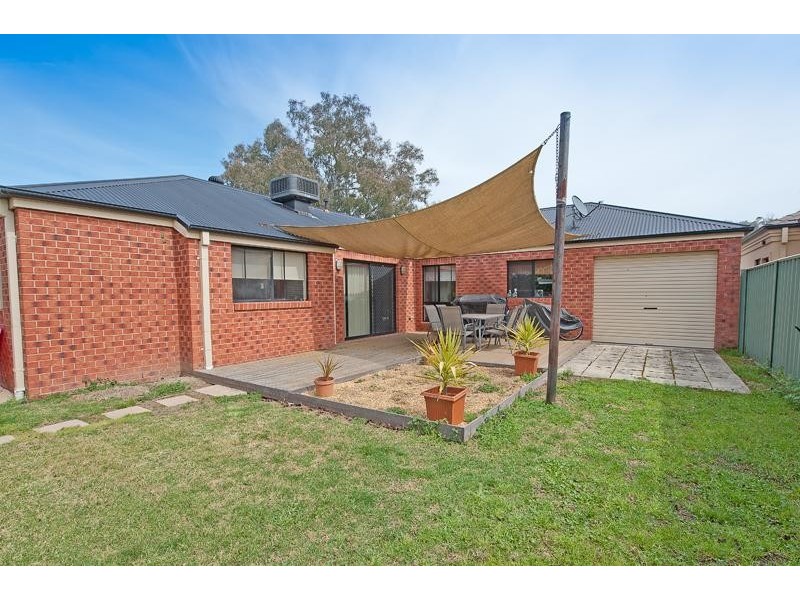 3 Tabitha Court, East Albury NSW 2640