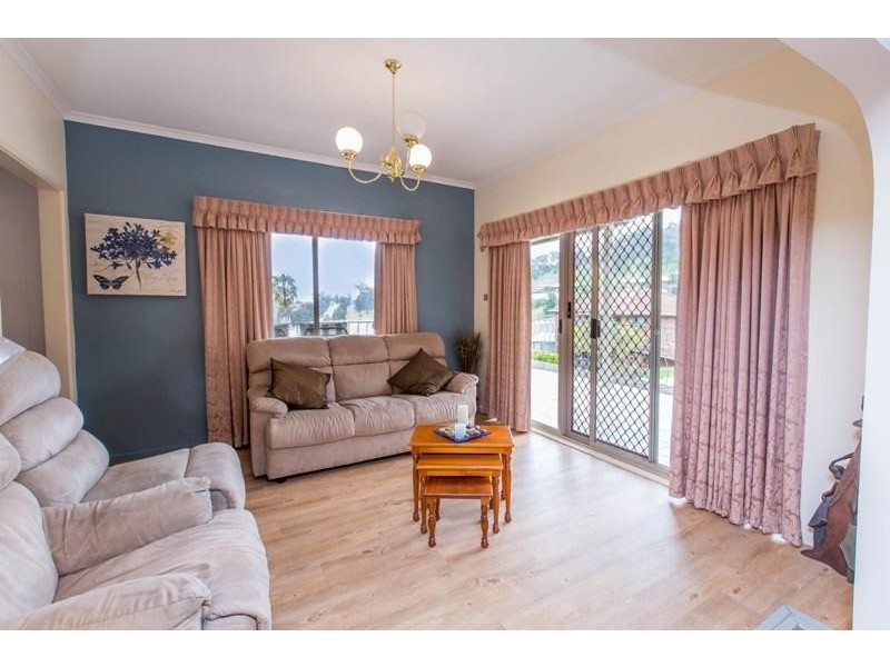 505 Munro Street, Hamilton Valley NSW 2641