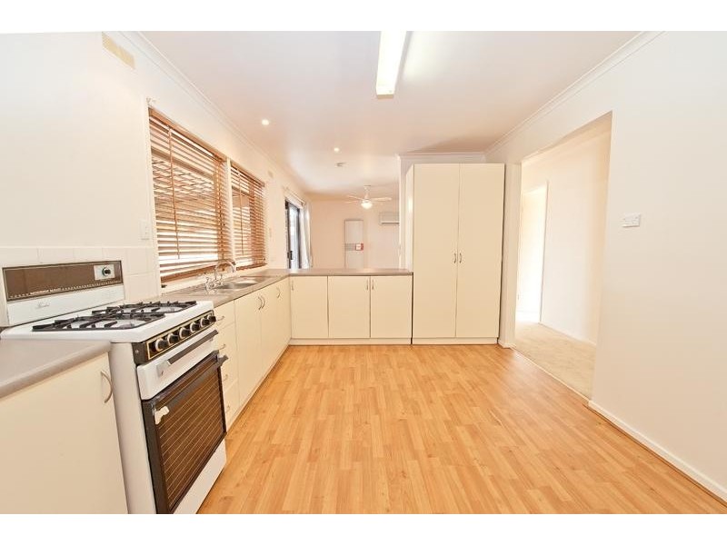 583 Lyne Street, Lavington NSW 2641
