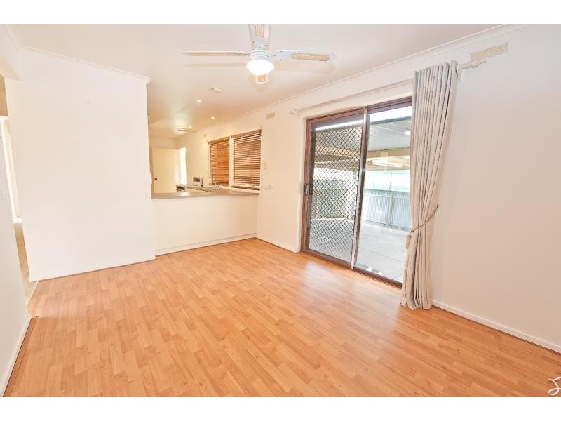 583 Lyne Street, Lavington NSW 2641