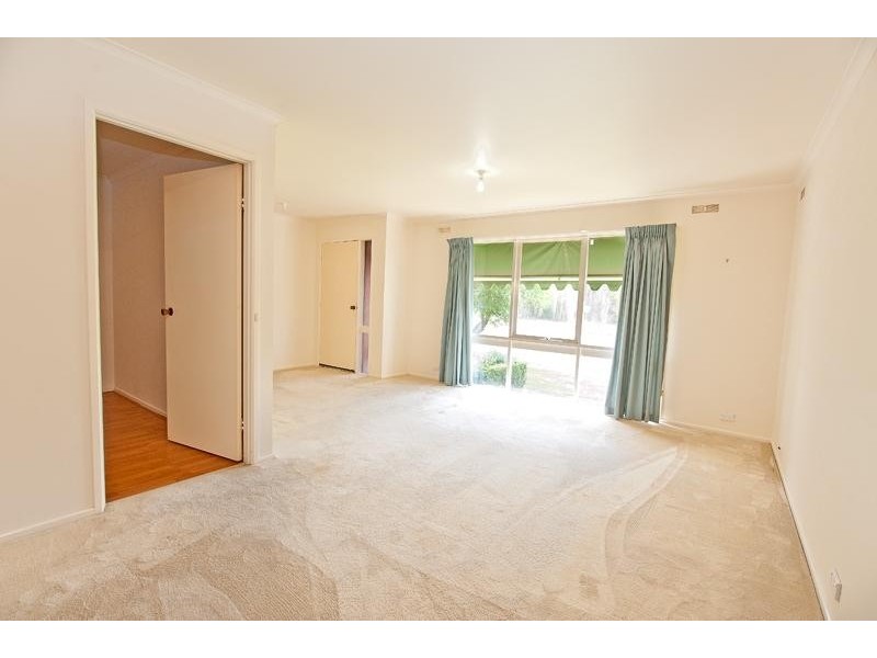583 Lyne Street, Lavington NSW 2641