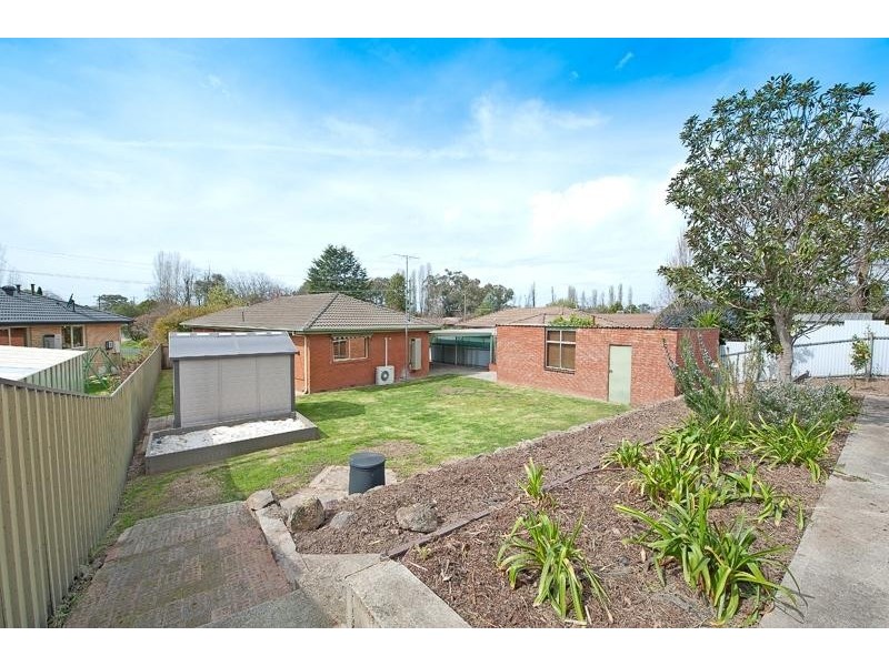 583 Lyne Street, Lavington NSW 2641
