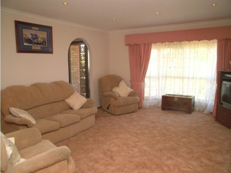 2 Smugglers Drive SEAFORD RISE 5169, Seaford Rise SA 5169
