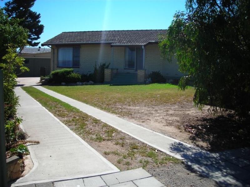 1 Penzance Avenue CHRISTIES BEACH 5165, Christies Beach SA 5165