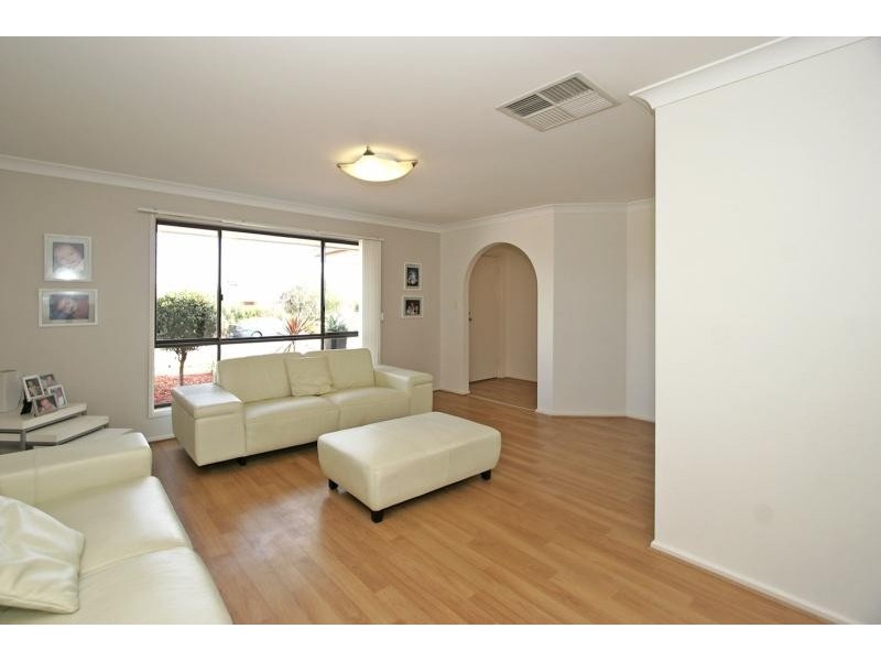 4 Albatross Grove SEAFORD RISE 5169, Seaford Rise SA 5169